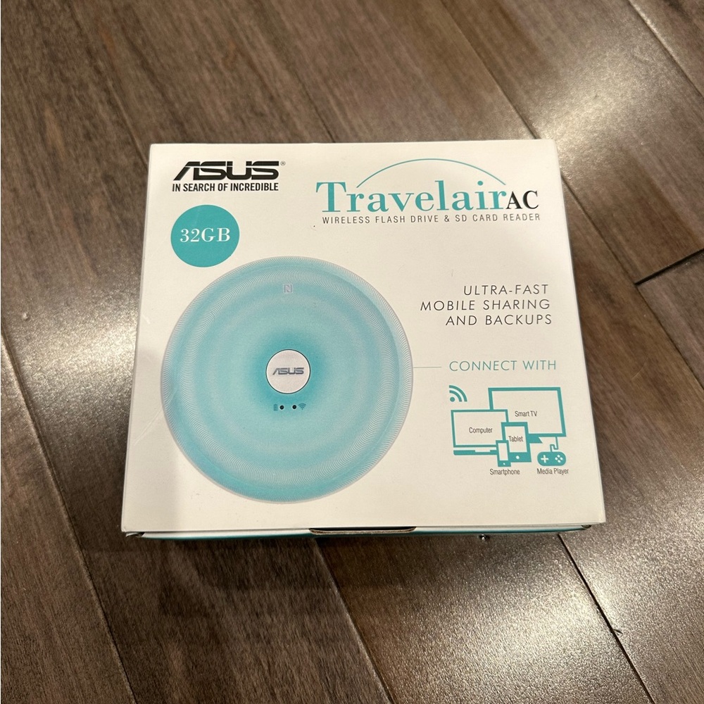 Travelair AC Wireless Flash Drive & SD card Reader 32GB NIB